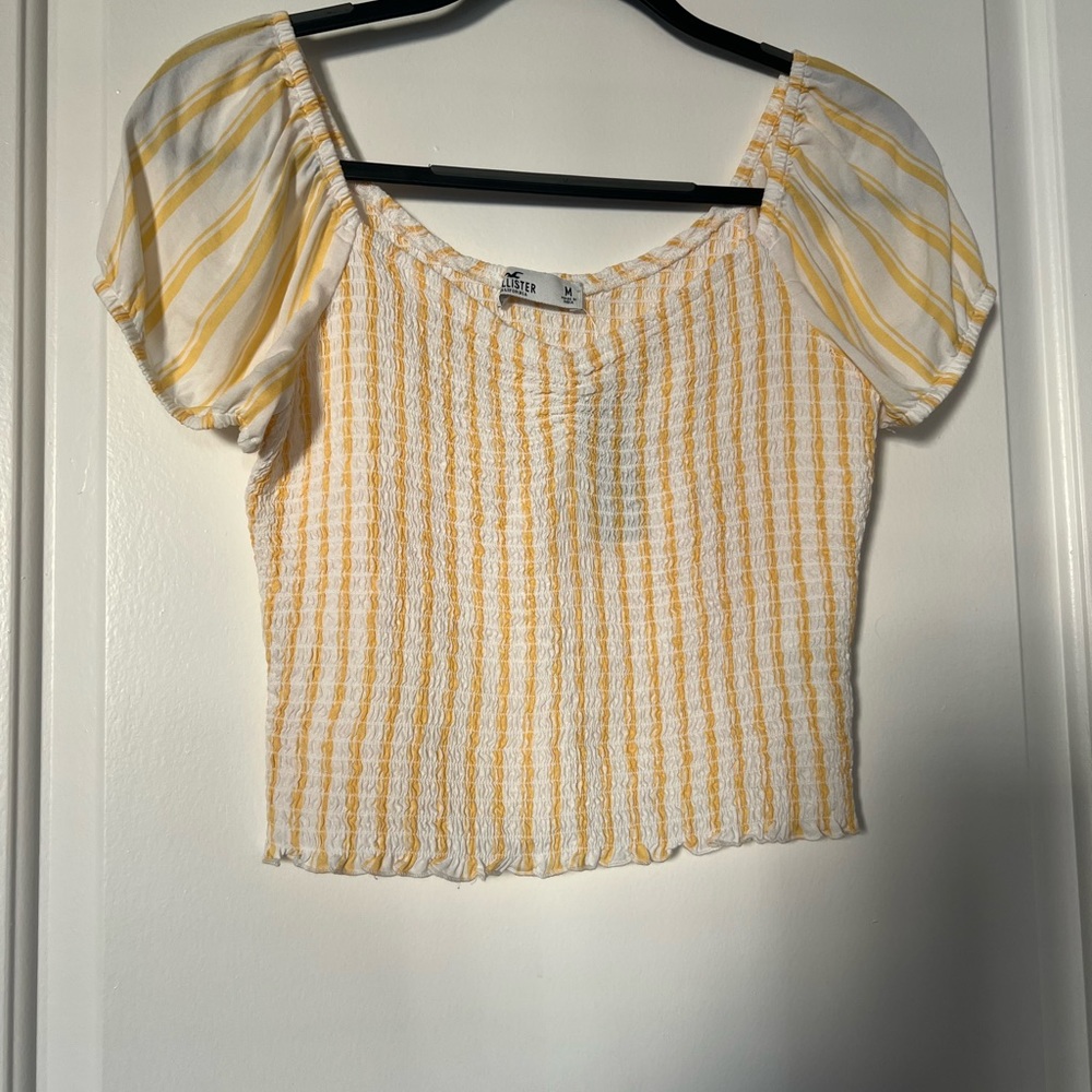 Hollister crop top